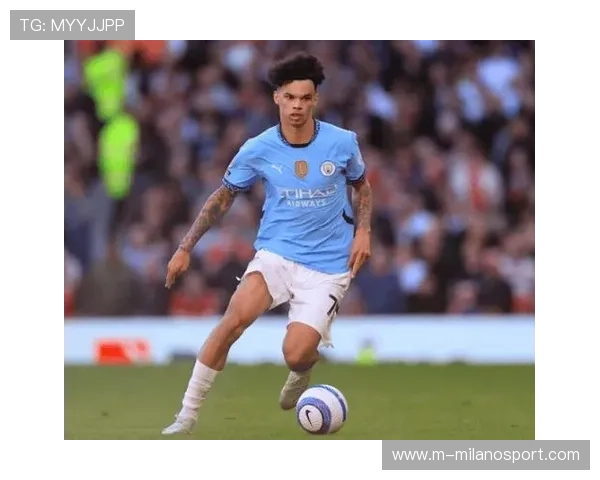 奥赖利谈位置转变:享受与罗德里并肩作战,喜欢掌控中场节奏 奥赖利谈位置转变:享受与罗德里并肩作战,喜欢掌控中场节奏